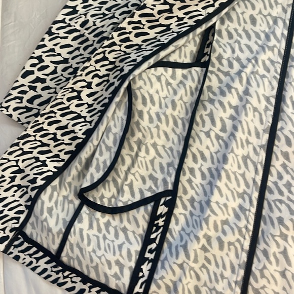 Sara Campbell Jacket - Picture 3 of 5